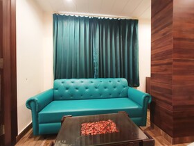 Hotel East Wood