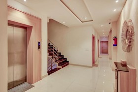 Hotel Golden Feather by OYO Rooms