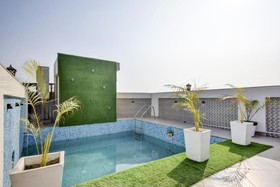 Hotel Golden Feather by OYO Rooms