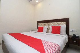 Hotel Golden Heart By OYO Rooms