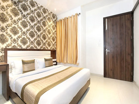 Hotel Grand Star by OYO Rooms