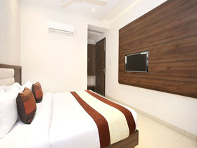 Hotel Grand Star by OYO Rooms