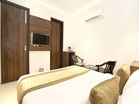 Hotel Grand Star by OYO Rooms