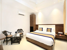 Hotel Grand Star by OYO Rooms