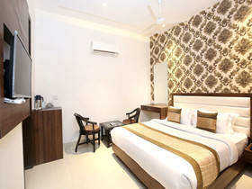Hotel Grand Star by OYO Rooms