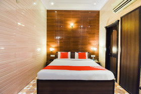 Hotel Holy City by OYO Rooms