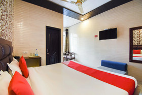 Hotel Holy City by OYO Rooms