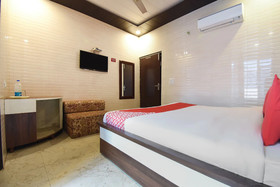 Hotel Holy City by OYO Rooms