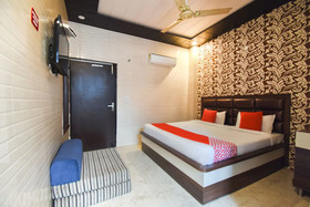 Hotel Holy City by OYO Rooms