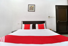 Hotel Kishore International by OYO Rooms