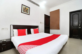 Hotel Kishore International by OYO Rooms