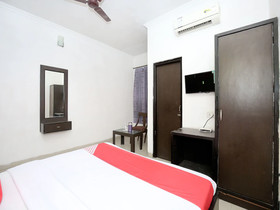 Hotel Krishna Castle