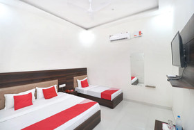 Hotel Livinn Hub By OYO Rooms