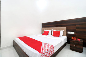 Hotel Livinn Hub By OYO Rooms