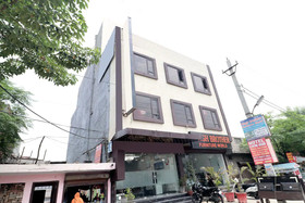 Hotel Livinn Hub By OYO Rooms