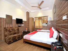 Hotel M.A. International