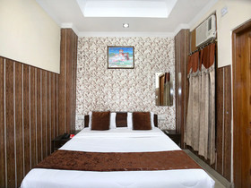 Hotel M.A. International