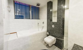 Hotel Narula's Aurrum