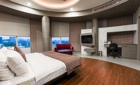 Hotel Narula's Aurrum