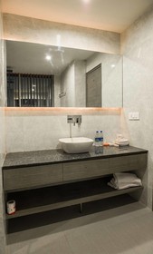 Hotel Narula's Aurrum