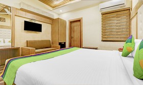 Hotel PVRX Amritsar by Treebo Trend