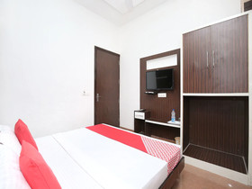 Hotel Royal Vij By OYO Rooms