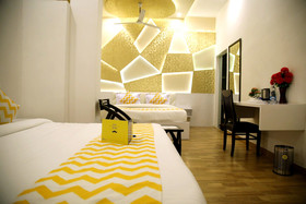 Hotel Sallow Royal Suites