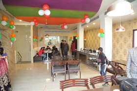 Hotel Sallow Royal Suites