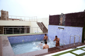 Hotel Sallow Royal Suites