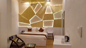 Hotel Sallow Royal Suites