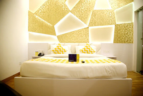 Hotel Sallow Royal Suites
