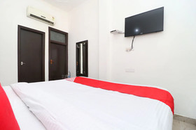 Hotel Temple Tower By OYO Rooms
