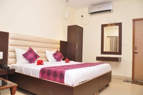 Hotel Veenus International