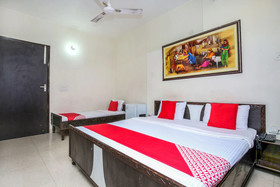 Maryada Hotel By OYO Rooms