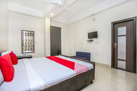 Maryada Hotel By OYO Rooms