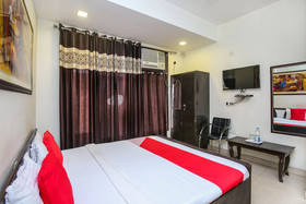 Maryada Hotel By OYO Rooms