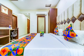 Nayyar Inn by FabHotel