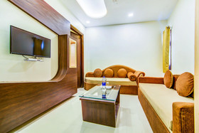 Nayyar Inn by FabHotel