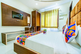 Nayyar Inn by FabHotel