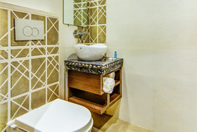 Nayyar Inn by FabHotel