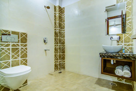 Nayyar Inn by FabHotel