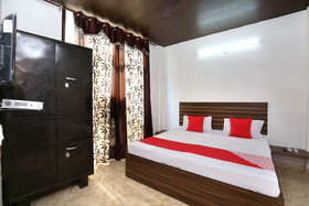 Royal Hotel And Restaurant By OYO Rooms