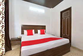 Royal Hotel And Restaurant By OYO Rooms