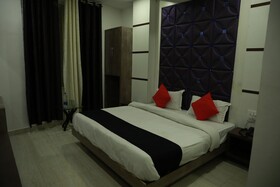 Royal View