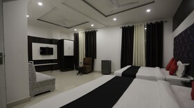 Royal View