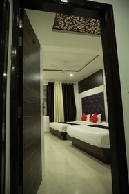 Royal View