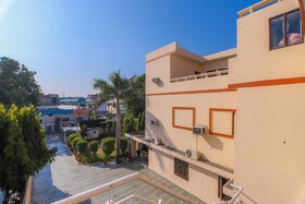 Treebo Trip Welcome Inn 2 by V Resorts