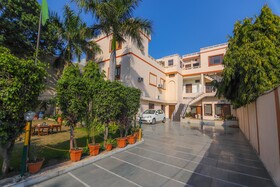 Treebo Trip Welcome Inn 2 by V Resorts