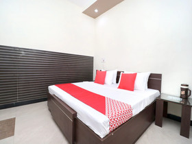 Hotel Silver Star By OYO Rooms