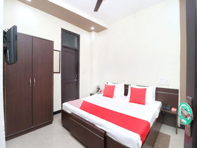 Hotel Silver Star By OYO Rooms